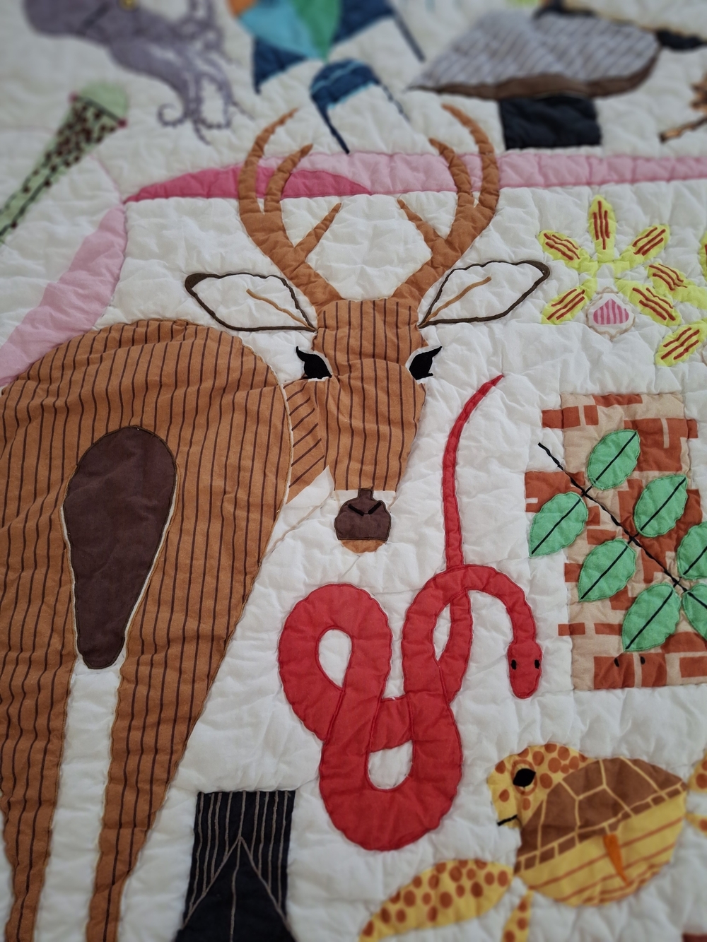 Crate & Barrel Land Of Nod Florida Keys Quilt - Picture 3 of 16